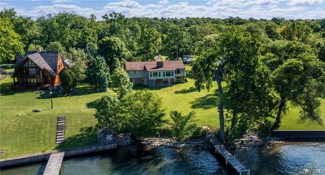 2382 West Oakfield Road, Grand Island, NY 14072