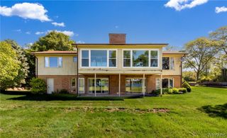 2382 West Oakfield Road, Grand Island, NY 14072