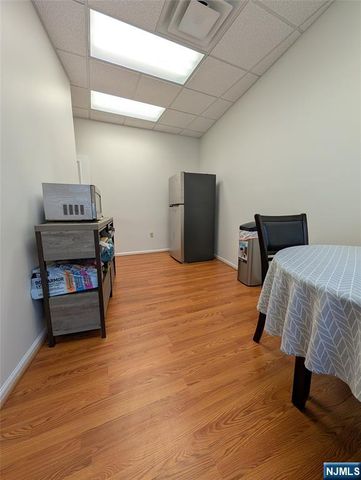 263 Main Street, Hackensack, NJ 07601