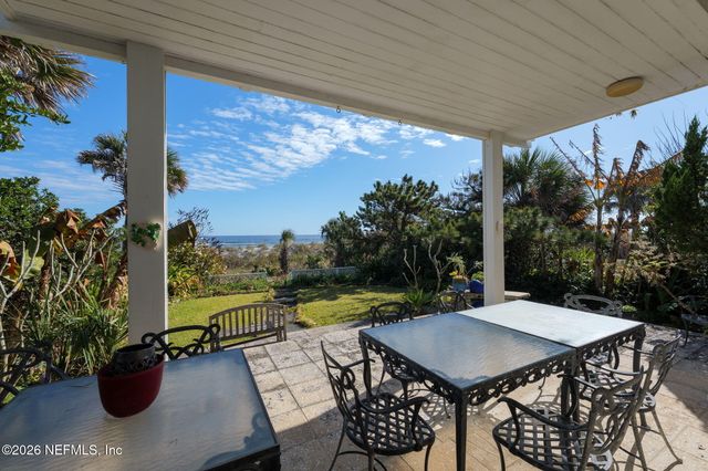 211 BEACH Avenue, Atlantic Beach, FL 32233