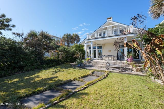 211 BEACH Avenue, Atlantic Beach, FL 32233