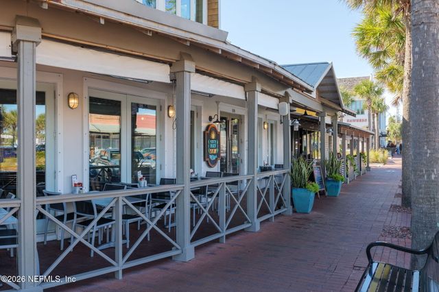 211 BEACH Avenue, Atlantic Beach, FL 32233