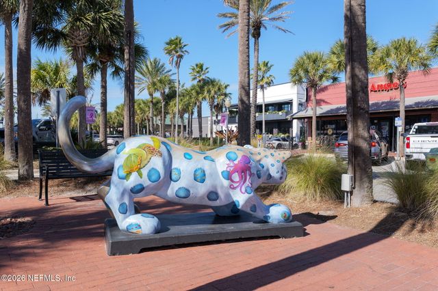 211 BEACH Avenue, Atlantic Beach, FL 32233