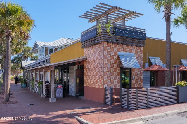 211 BEACH Avenue, Atlantic Beach, FL 32233