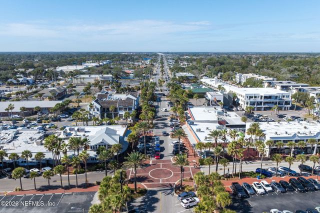 211 BEACH Avenue, Atlantic Beach, FL 32233