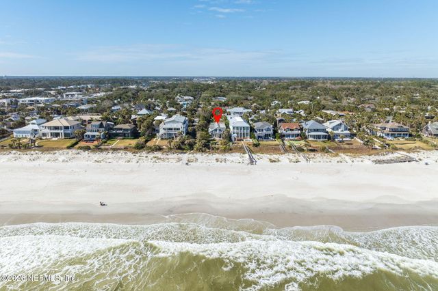 211 BEACH Avenue, Atlantic Beach, FL 32233