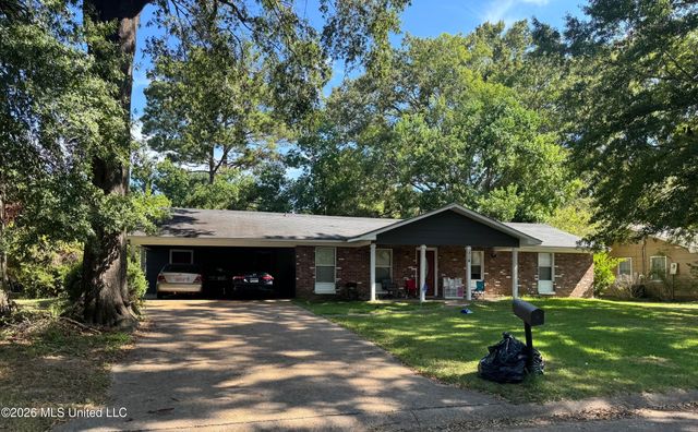 314 N Canton Club Circle, Jackson, MS 39211