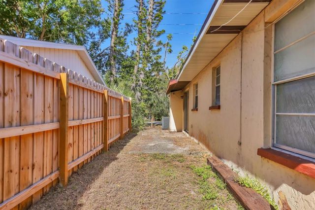 3805 11TH AVENUE W, Bradenton, FL 34205