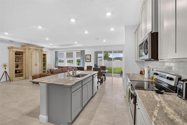 5633 HAWKS CAY STREET, Apollo Beach, FL 33572
