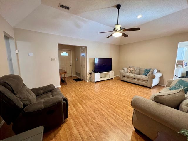 5920 Hilltop Drive, Watauga, TX 76148