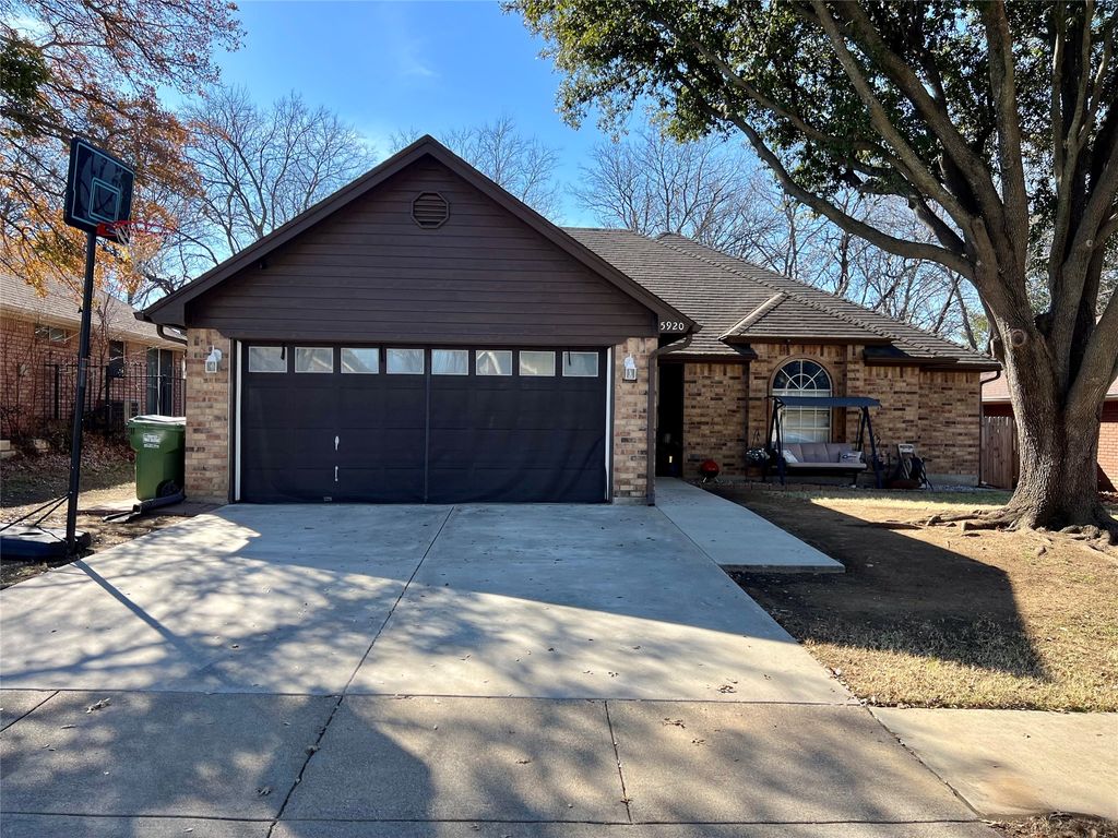 5920 Hilltop Drive, Watauga, TX 76148