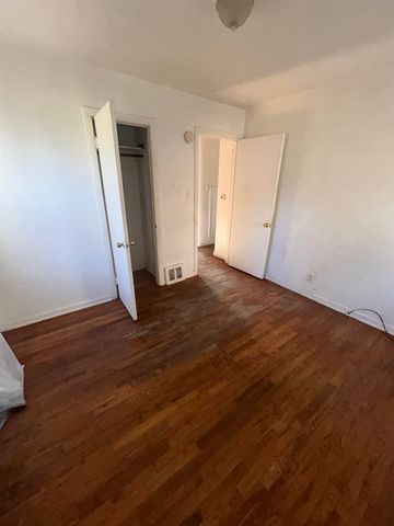 3506 Brownell Boulevard, Flint, MI 48504