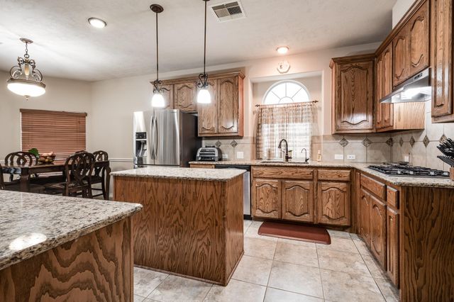 9518 Alabaster Oaks Lane, Humble, TX 77396