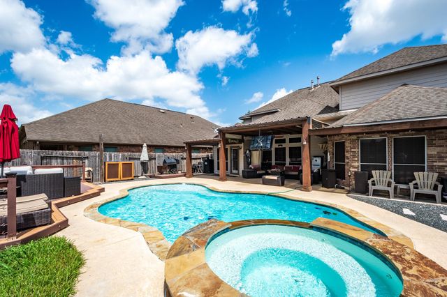 9518 Alabaster Oaks Lane, Humble, TX 77396