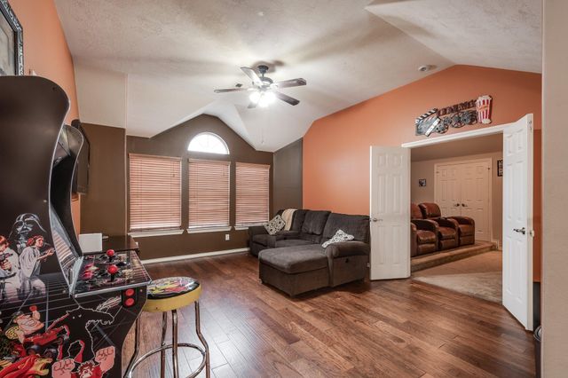 9518 Alabaster Oaks Lane, Humble, TX 77396