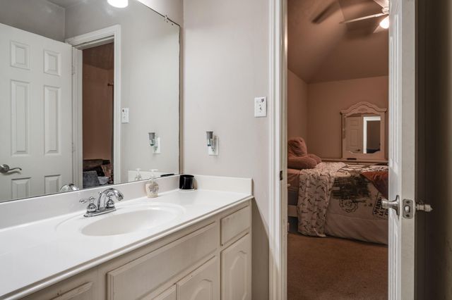 9518 Alabaster Oaks Lane, Humble, TX 77396