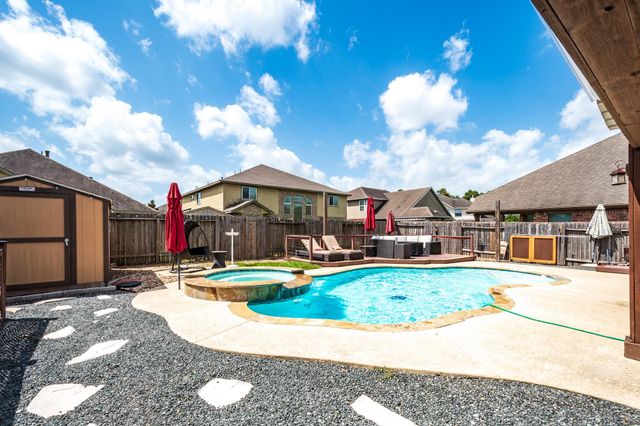 9518 Alabaster Oaks Lane, Humble, TX 77396