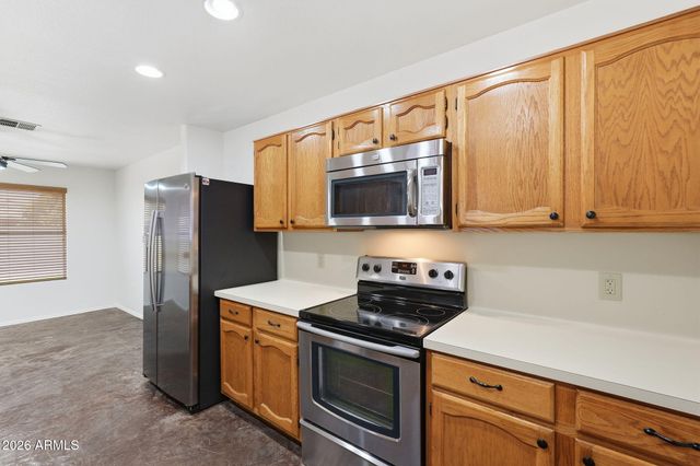 457 S MEADOWS Drive, Chandler, AZ 85224