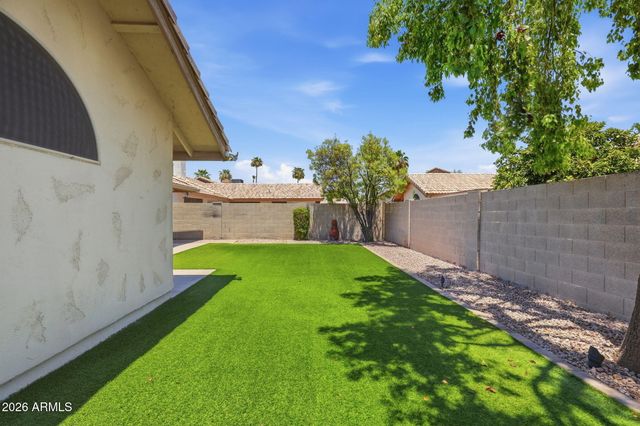 457 S MEADOWS Drive, Chandler, AZ 85224