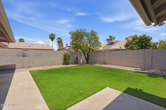 457 S MEADOWS Drive, Chandler, AZ 85224