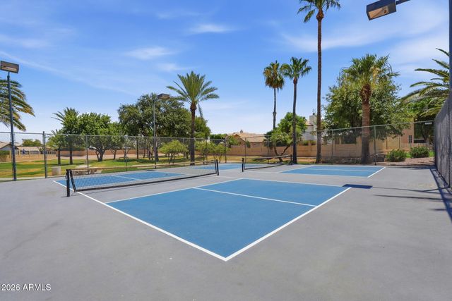 457 S MEADOWS Drive, Chandler, AZ 85224