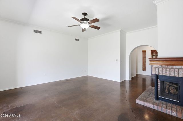 457 S MEADOWS Drive, Chandler, AZ 85224