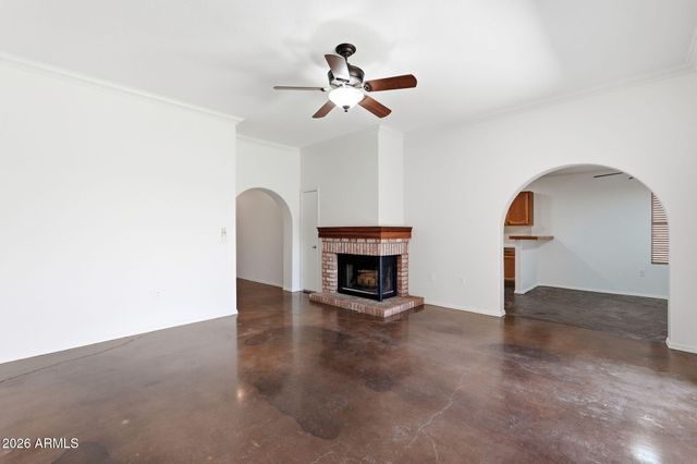 457 S MEADOWS Drive, Chandler, AZ 85224