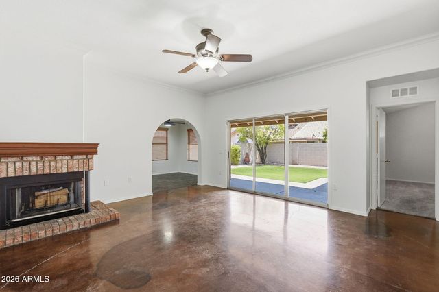 457 S MEADOWS Drive, Chandler, AZ 85224