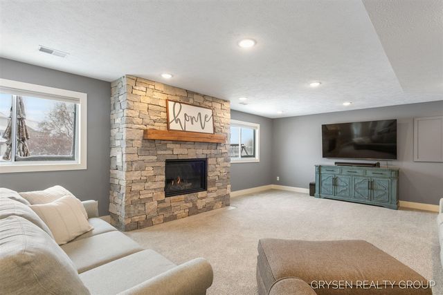 6114 Kingsbury Court, Allendale, MI 49401