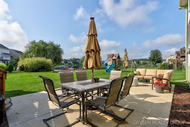 6114 Kingsbury Court, Allendale, MI 49401