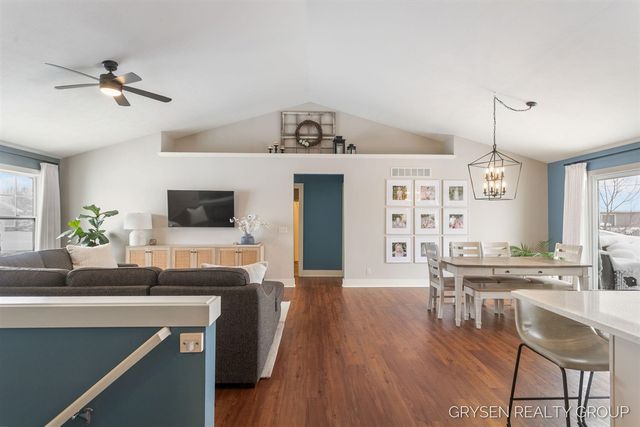 6114 Kingsbury Court, Allendale, MI 49401