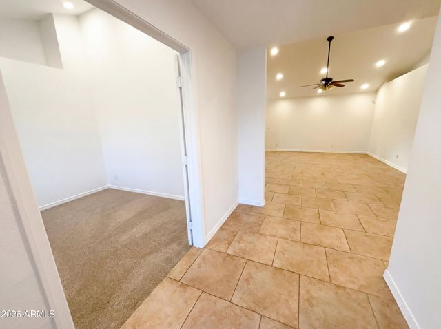 1823 E JUNIPER Circle, Mesa, AZ 85203