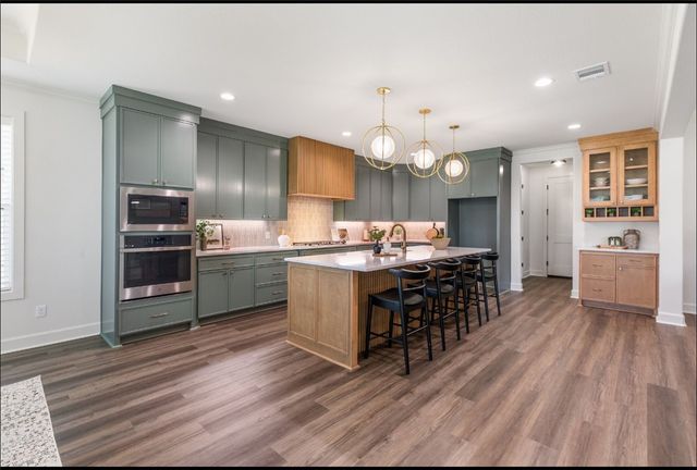 4388 Iron Mountain Dr, Bryan, TX 77802