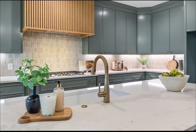 4388 Iron Mountain Dr, Bryan, TX 77802