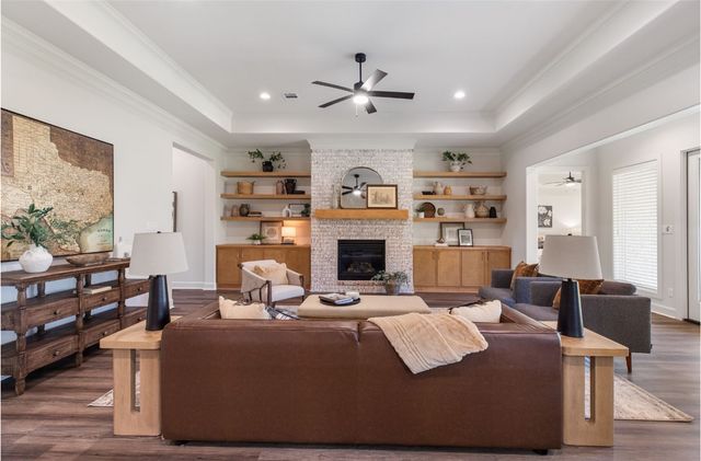 4388 Iron Mountain Dr, Bryan, TX 77802