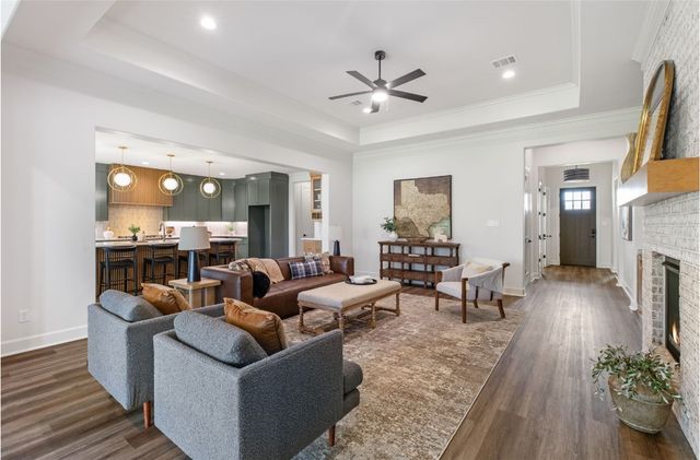 4388 Iron Mountain Dr, Bryan, TX 77802