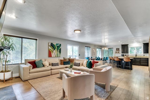 8744 S DANISH RD, Sandy, UT 84093