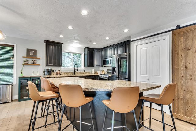 8744 S DANISH RD, Sandy, UT 84093