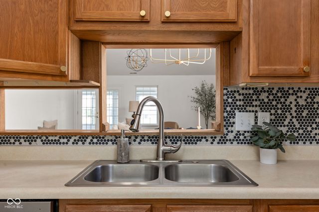 8563 Buffalo Ridge Drive, Indianapolis, IN 46227