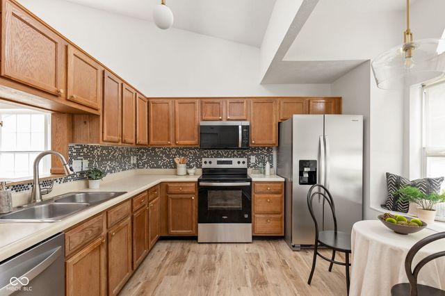 8563 Buffalo Ridge Drive, Indianapolis, IN 46227