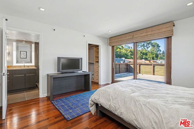 2340 Jupiter Drive, Los Angeles, CA 90046