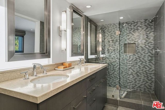 2340 Jupiter Drive, Los Angeles, CA 90046