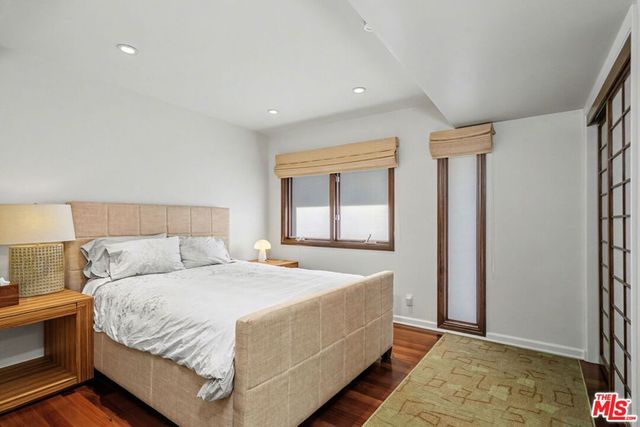 2340 Jupiter Drive, Los Angeles, CA 90046