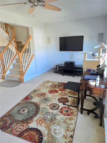 17 Red Rose Lane, Easton, PA 18045