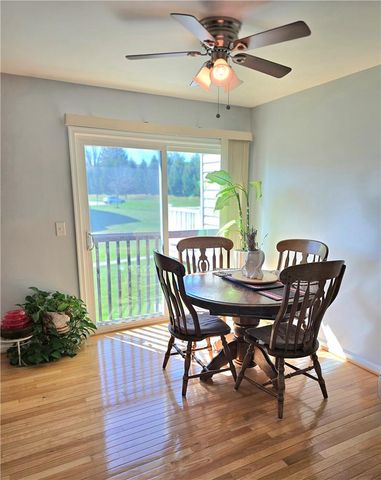 17 Red Rose Lane, Easton, PA 18045