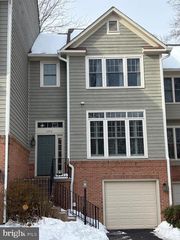 1202 WEATHERSTONE CT, Reston, VA 20194