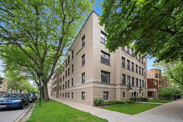 6300 N Rockwell Street G, Chicago, IL 60659