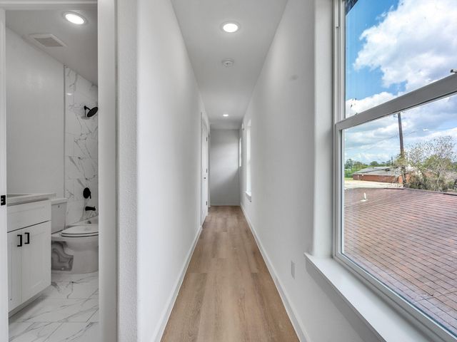 8306 De Priest, Houston, TX 77088