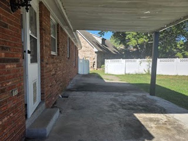 803 Margret Dr, Clarksville, TN 37042