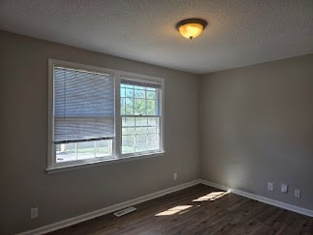 803 Margret Dr, Clarksville, TN 37042